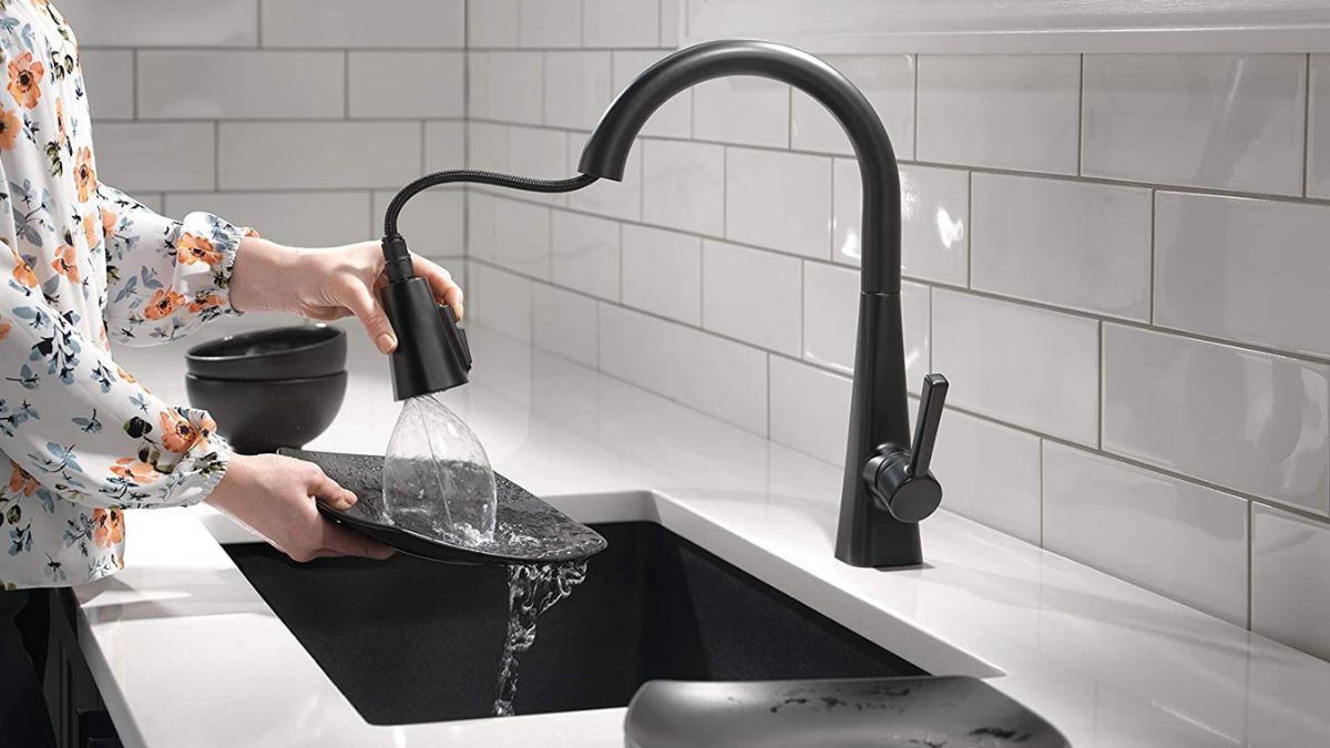 You are currently viewing How To Clean Black Faucets? [Updated 2023]