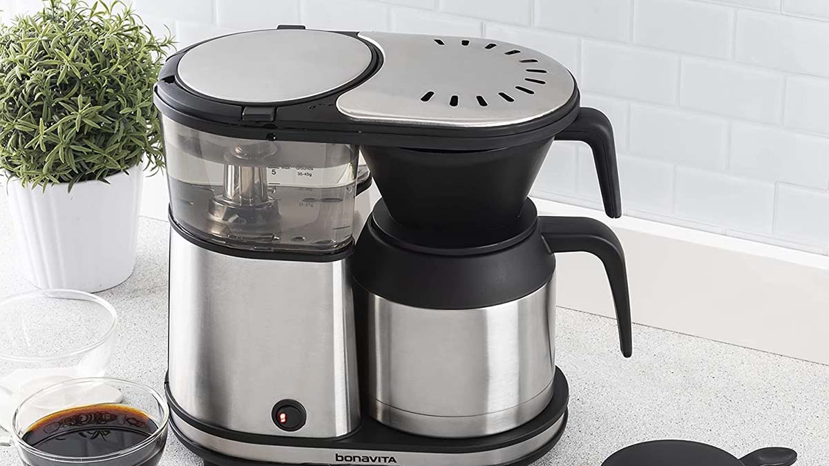 You are currently viewing How To Clean The Bonavita Coffee Maker? [Updated 2023]