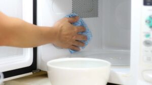 Read more about the article How Do I Clean My Microwave? [Updated 2023]