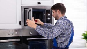 Read more about the article How Do I Know If My Microwave Is Working Properly? [Updated 2023]