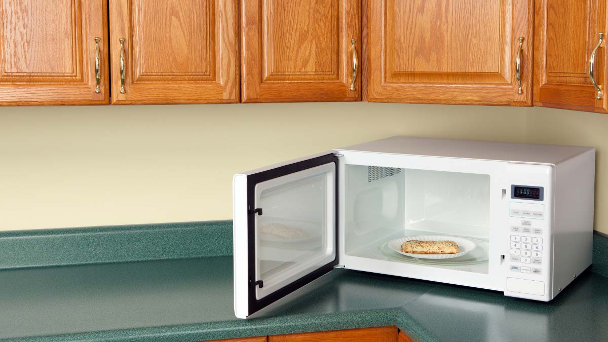 Read more about the article Is Silicon Microwave Safe? [Updated 2023]