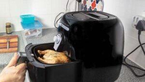 Read more about the article How To Choose The Best Air Fryer? [Updated 2023]